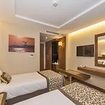 Viore Hotel 3*