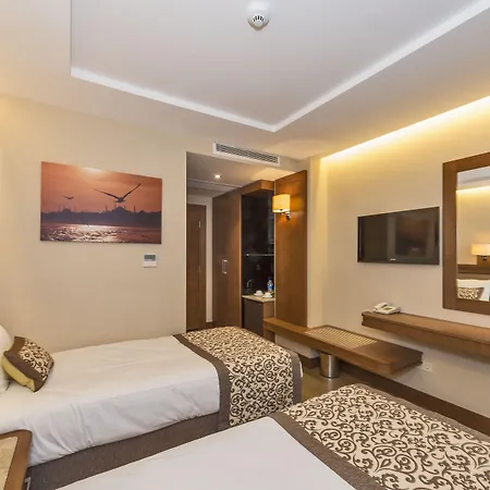 Viore Hotel 3*