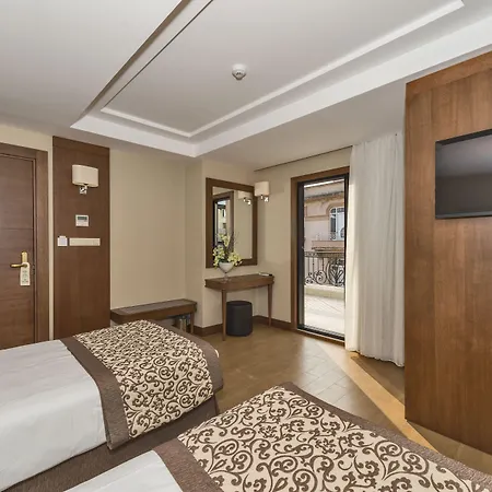 Viore Hotel 3*