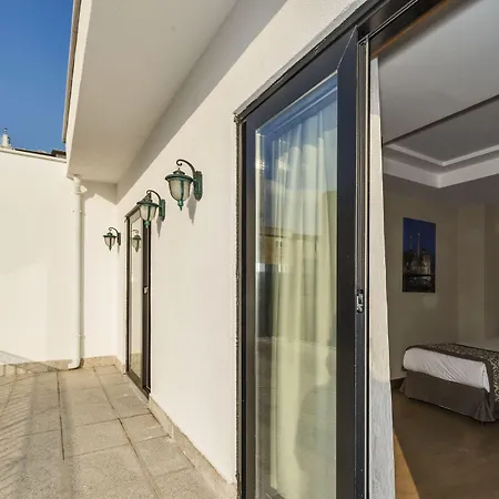 Viore Hotel